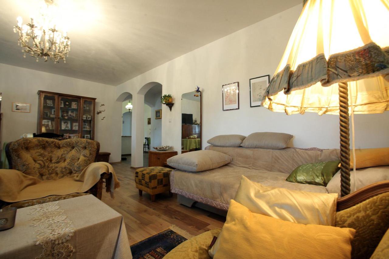Vila Salamander Štanjel Exterior foto